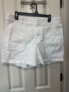Banana Republic White Cotton Patch-Pocket Bermuda Shorts